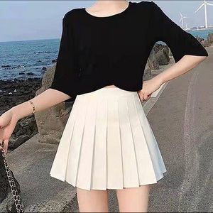 Hoerev Girls high waist pleated skirt-US size 4